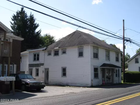 950 Main St, Newfoundland, PA 18445