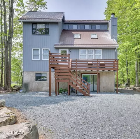 1688 Windemere Ln, Lake Ariel, PA 18436