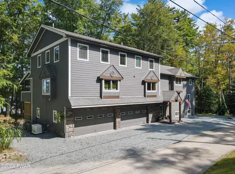109 Chipmunk Dr, Tafton, PA 18464