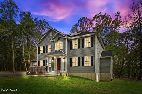 139 Kinsale Ln, Dingmans Ferry, PA 18328