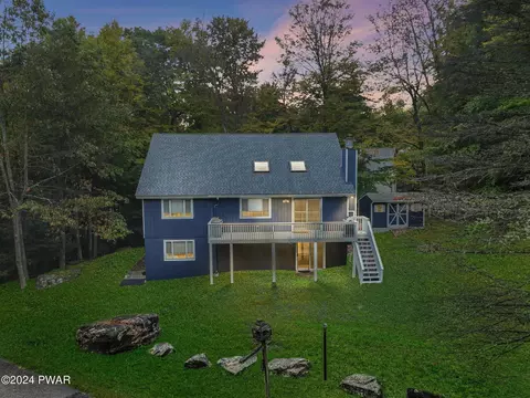 72 Chestnuthill Dr, Lake Ariel, PA 18436