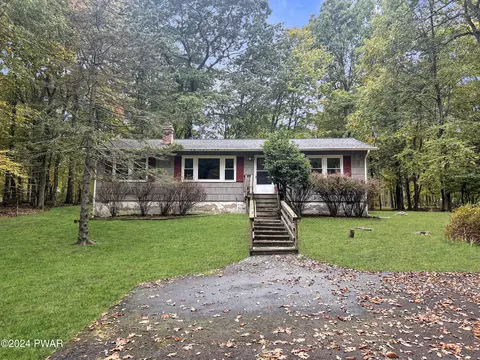 296 Gold Key Rd, Milford, PA 18337