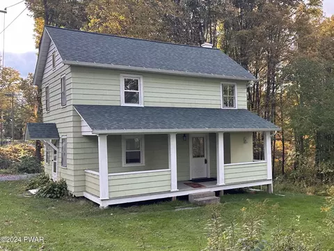 1097 Tresslarville Rd, Lake Ariel, PA 18436
