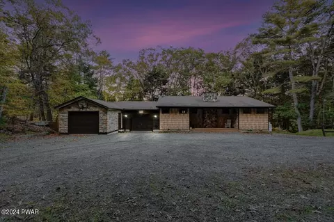 111 Cold Spring Lake Rd, Shohola, PA 18458