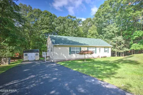 133 Stonehenge Rd, Milford, PA 18337