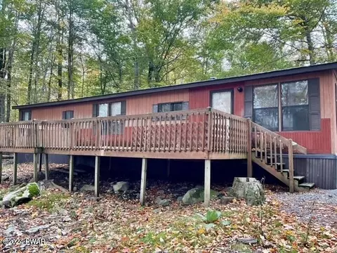 115 Forrest St, Greentown, PA 18426
