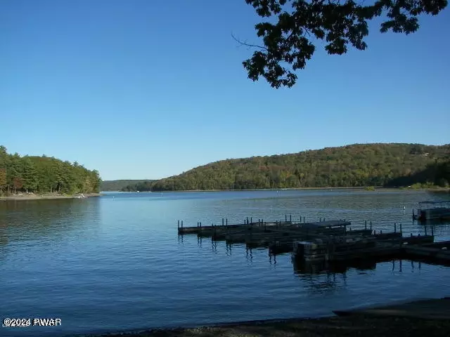  147 Granite Dr, Greentown, PA 18426 photo 22