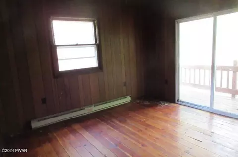 Bedroom - 111 Osprey Cir, Bushkill, PA 18324 photo 5 of 5