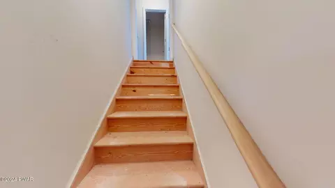 Entry Way - 4365 Pine Ridge Dr, Bushkill, PA 18324 photo 9 of 9