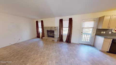 Living - 4365 Pine Ridge Dr, Bushkill, PA 18324 photo 2 of 4