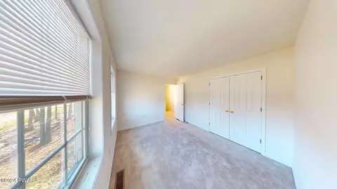 Bedroom - 4365 Pine Ridge Dr, Bushkill, PA 18324 photo 2 of 6