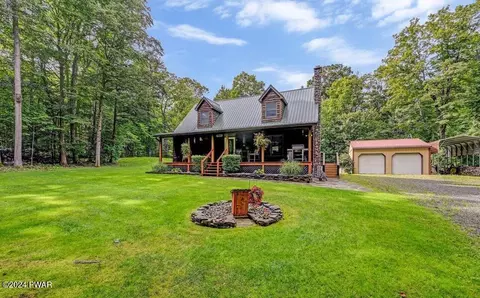 755 Spring Hill Rd, Sterling, PA 18463