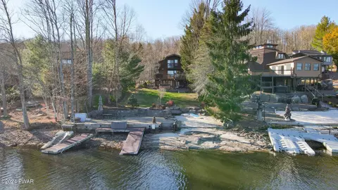 434 Lakeview Dr, Lake Ariel, PA 18436