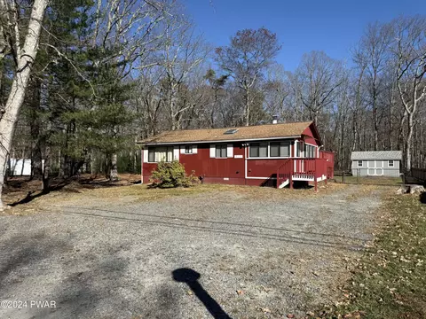 217 Lake Dr, Dingmans Ferry, PA 18328