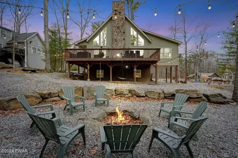 107 Blueberry Ct, Lackawaxen, PA 18435