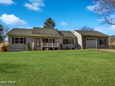 144 Township Rd, Lackawaxen, PA 18435