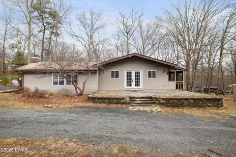 119 Gold Key Rd, Milford, PA 18337