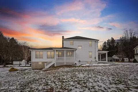 77 River Rd, Prompton, PA 18456