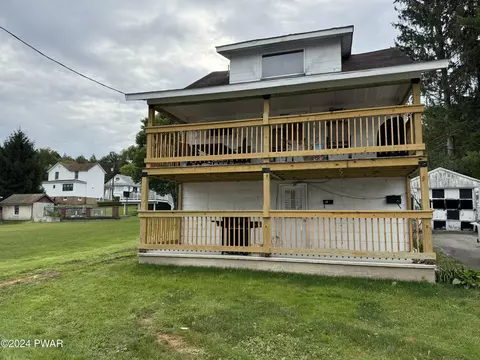 113 Delaware St, Simpson, PA 18407