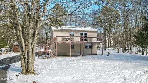 277 Fern Ridge Rd, Blakeslee, PA 18610