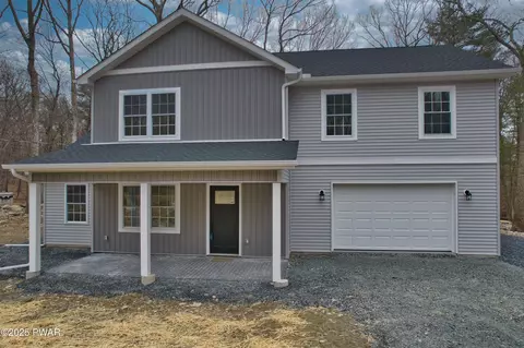146 Locust Dr, Milford, PA 18337