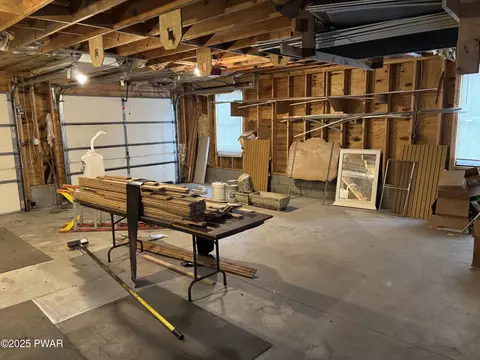 973 E Drinker St, Dunmore, PA 18512 photo 38