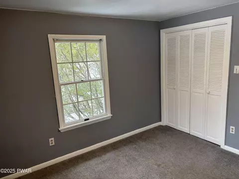 973 E Drinker St, Dunmore, PA 18512 photo 27