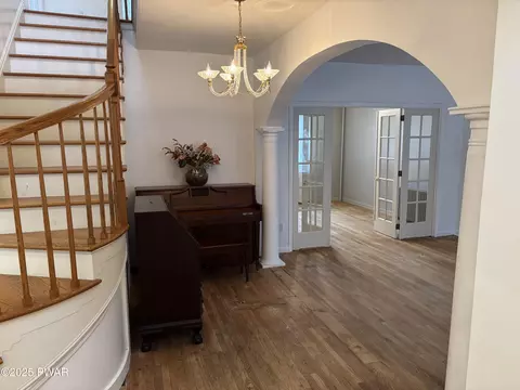 973 E Drinker St, Dunmore, PA 18512 photo 11