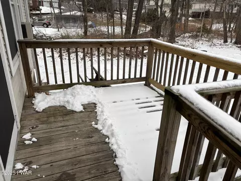 973 E Drinker St, Dunmore, PA 18512 photo 7