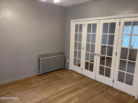 973 E Drinker St, Dunmore, PA 18512 photo 13