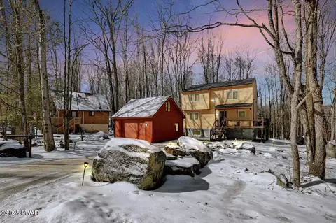 13 Lakewood Ct, Lake Ariel, PA 18436
