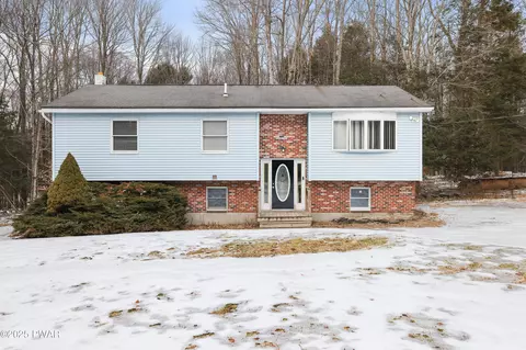 131 Daffodil Dr, Newfoundland, PA 18445