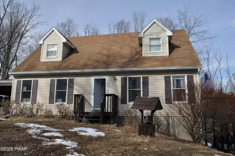 13 Millers Farm Ln, Honesdale, PA 18431