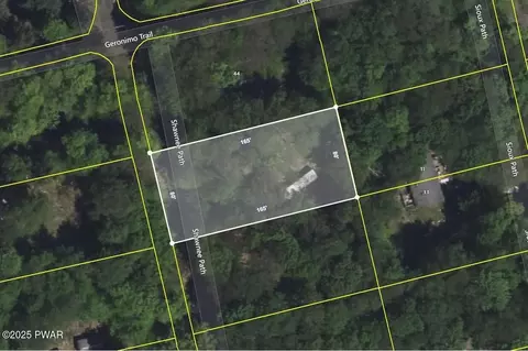 40 Shawnee Path, Gouldsboro, PA 18424
