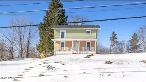 855 S S Main Street St, Union Dale, PA 18470