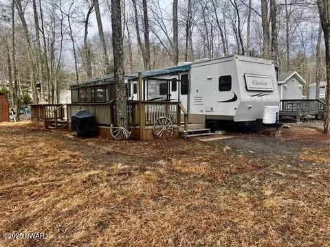 140 Acres Of Diamonds Dr, Milford, PA 18337