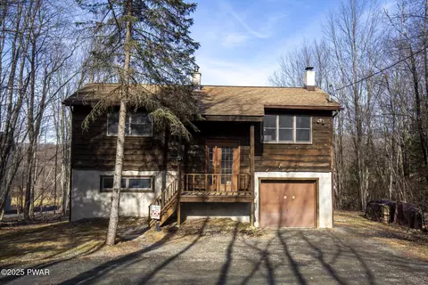 47 S Fairway Dr, Lake Ariel, PA 18436