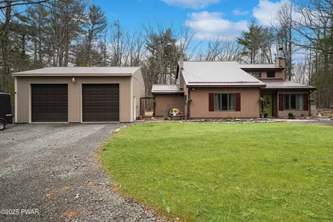 104 Mulberry Ln, Milford, PA 18337