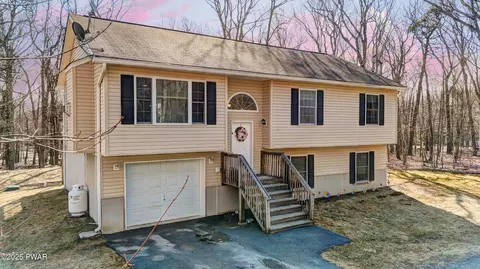 179 Sunrise Dr, Milford, PA 18337