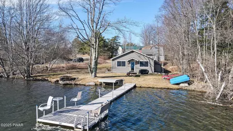 76 Lake Lorain Rd, Poyntelle, PA 18454