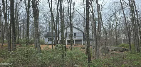 171 Flatbrook Way, Milford, PA 18337