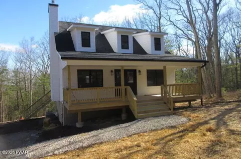 102 Pawnee Rd, Shohola, PA 18458