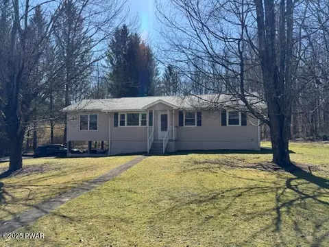 608 Erie Hts, Honesdale, PA 18431