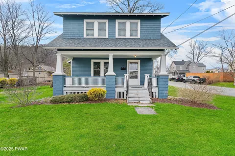 501 Avenue I, Matamoras, PA 18336