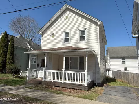 19 Laurel St, Carbondale, PA 18407