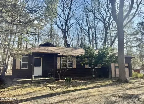 778 White Oak Rd, Cresco, PA 18326