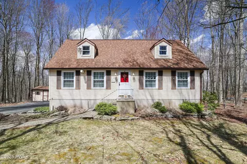 103 Forest Ln, Greentown, PA 18426