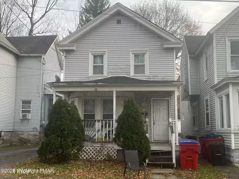 58 Canaan St, Carbondale, PA 18407