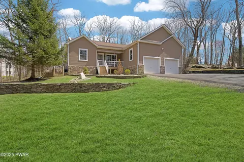 299 Gold Key Rd, Milford, PA 18337