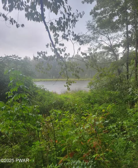 0 Maplewood Rd, Lake Ariel, PA 18436